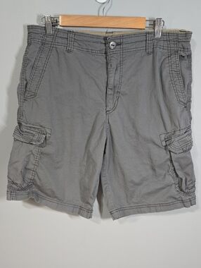 UNIONBAY Cargo Shorts Men's Size 36 Slate Grey Cargo Casual Backyard Bbq Summer